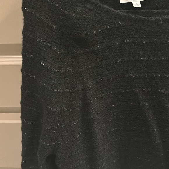 Black Splendid Sweater - Picture 3 of 3